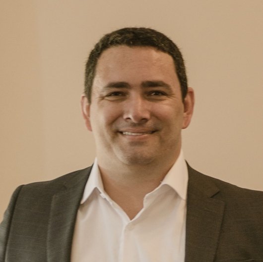Dr. Everton Rodrigues