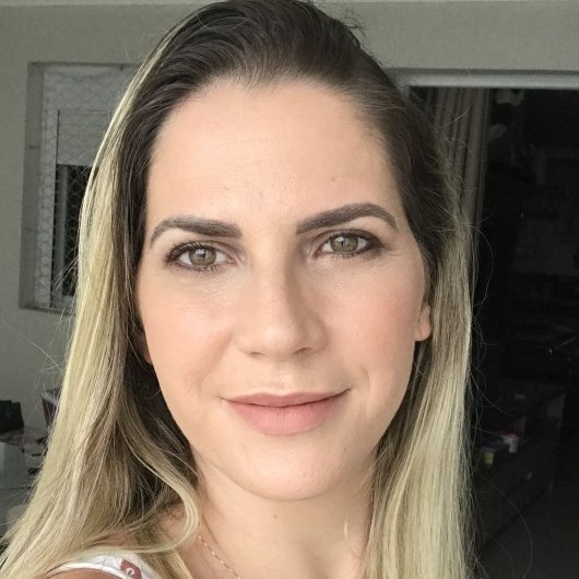 Elma J S Machado