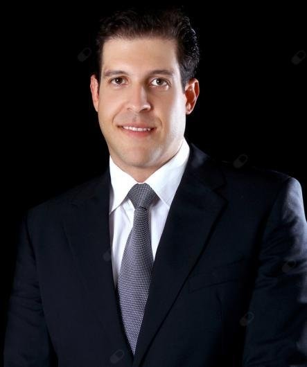Dr. Gustavo Tralli