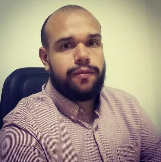 Dr. Carlos Alberto De Sá Barros Júnior