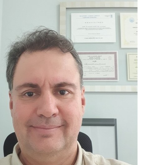 Dr. Carlos Francisco Erbolato Melo