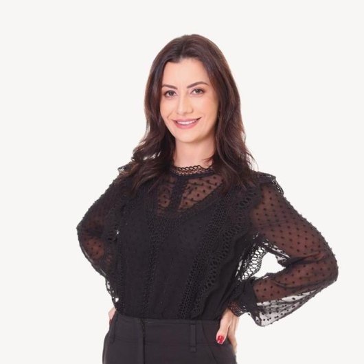 Dra. Lorean Siqueira Coutinho