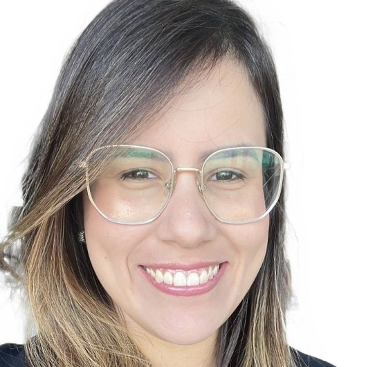 Dra. Isabel De Oliveira Santos