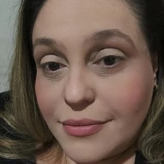 Dra. Estefânia Corrêa