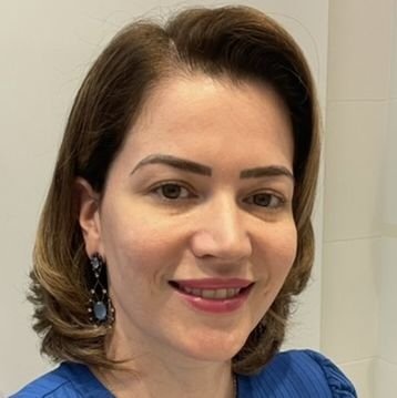 Dra. Ane Caroline Marques de Paula