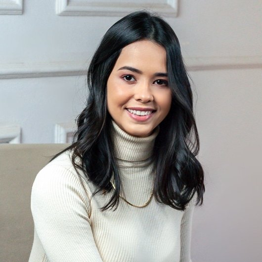 Dra. Stéfani Flores Pires