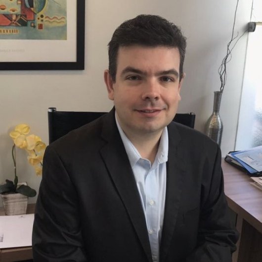 Dr. André Luiz Simião