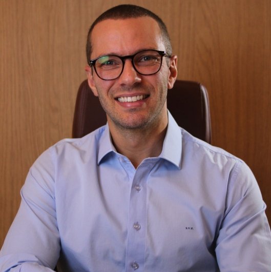 Dr. Rafael Victorino Marriche .
