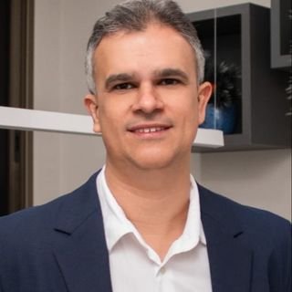 Dr. Flavio Calhau Machado