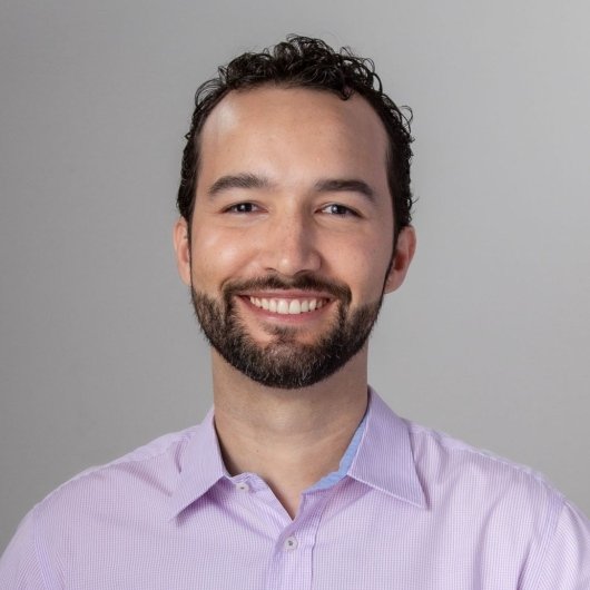 Dr. Caio Couto Pereira