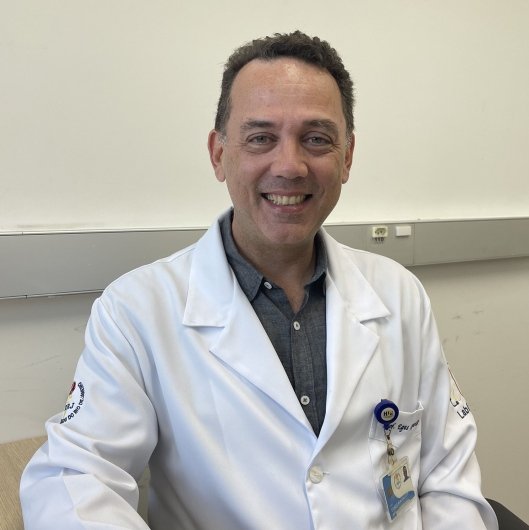 Prof. Egas Caparelli Dáquer