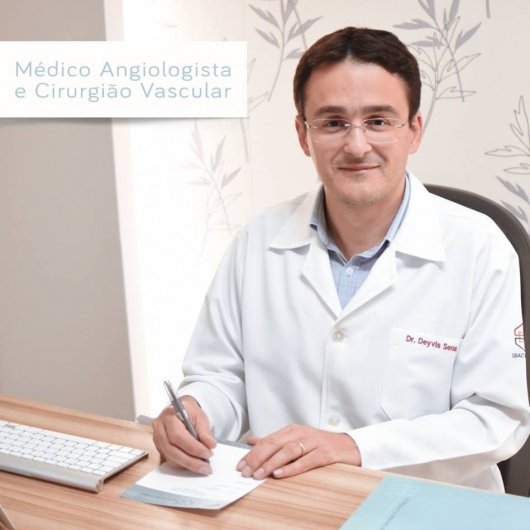 Dr. Deyvis Sena Sousa