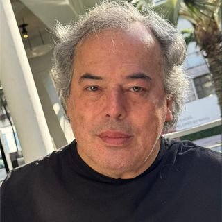 Dr. Dirceu de Campos Valladares Neto