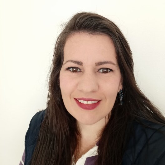 Dra. Clarissa Ferraz