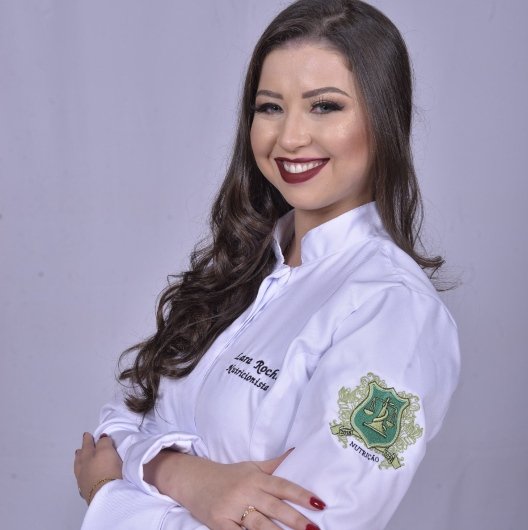 Dra. Lara Rocha