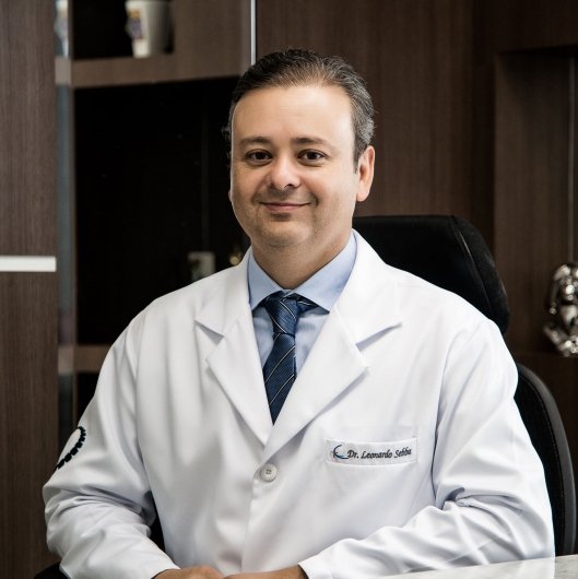 Dr. Leonardo Sebba