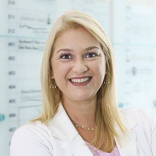 Dra. Karine Hage