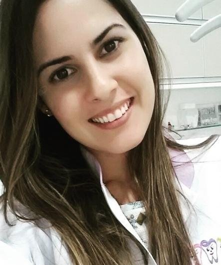 Dra. Isabella Vieira