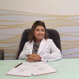 Dra. Adriana Silva