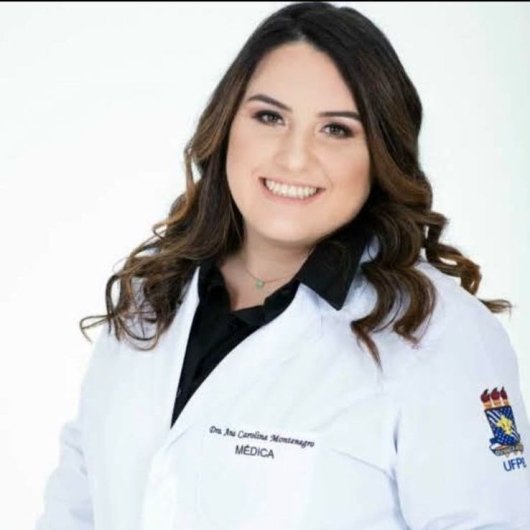 Dra. Ana Carolina Montenegro