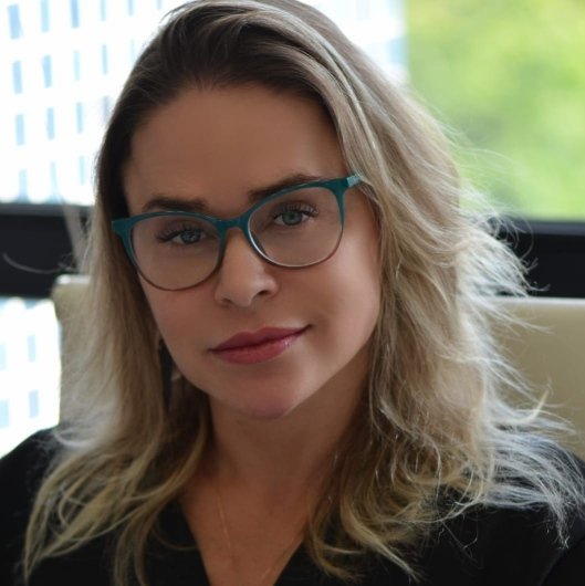 Dra. Vanessa Schoeneberg