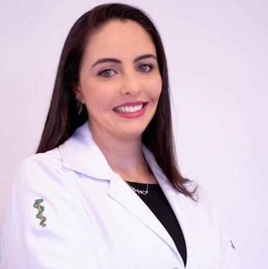 Dra. Larissa Arlete Mosko