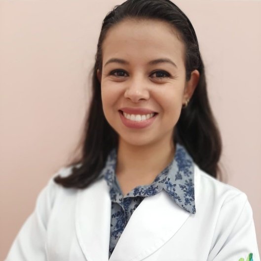 Dra. Evelyn Chagas