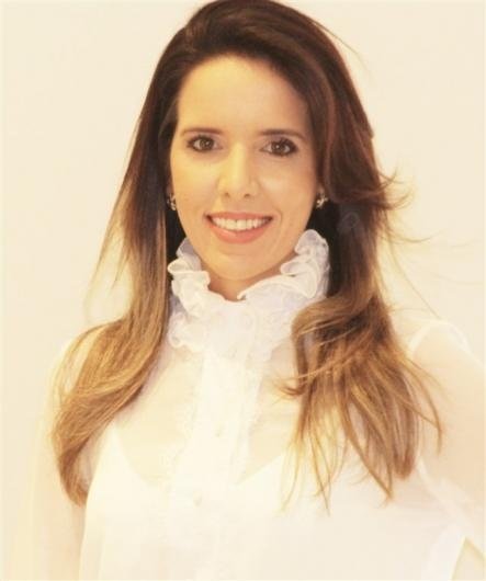 Dra. Natália Mariano Cavalcanti