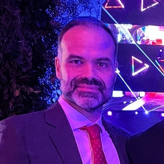 Dr. Leonardo Mendes de Vuono