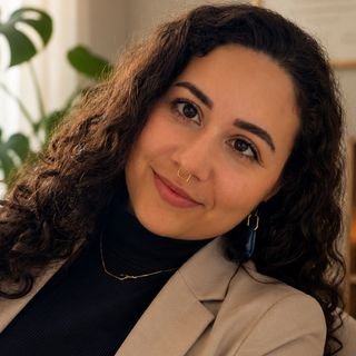 Dra. Renata Fernandes de Brito Ambrosino