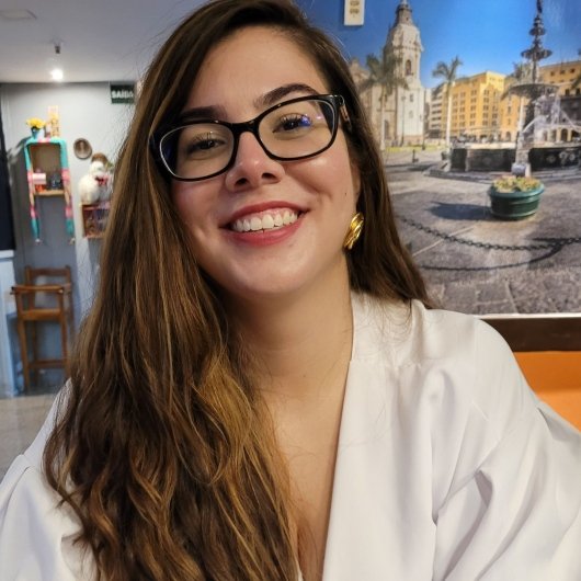 Letícia Barreira Barros
