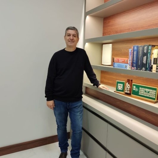 Dr. Santiago Ferreira Perez