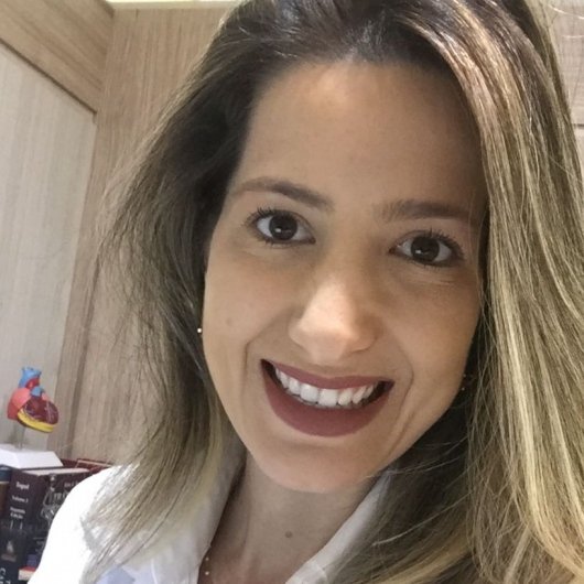 Dra. Lívia Spinelli