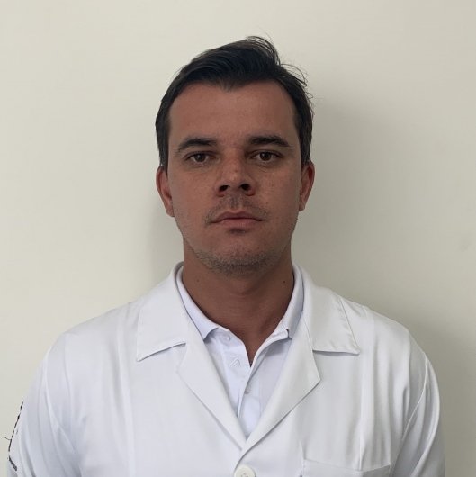 Dr. Bruno Almeida