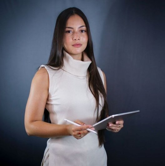 Dra. Sarah Brenda Bueno de Sousa