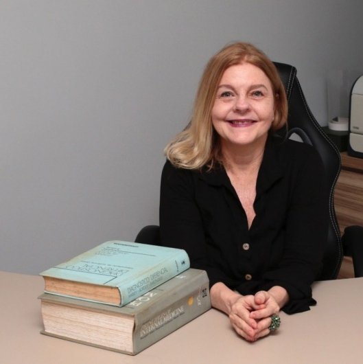 Dra. Tânia Novak