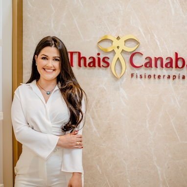 Dra. Thais Canabarro