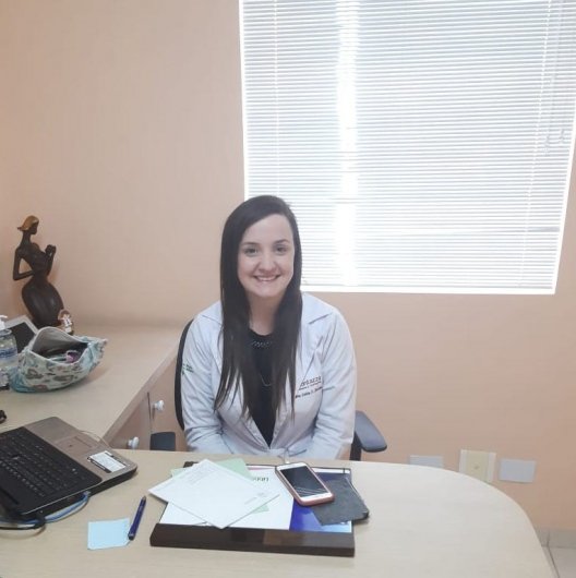 Dra. Danna Cristina Spadari Checchia