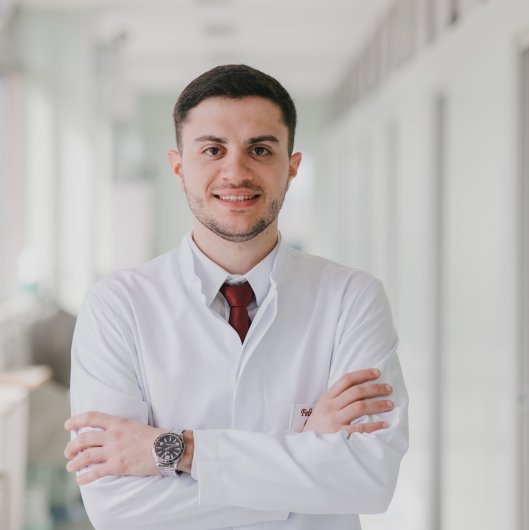 Dr. Felipe Corrêa Martins