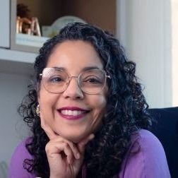 Dra. Gabriella Mendes Souza