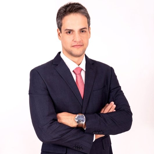 Dr. Vinicius Fornazari