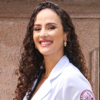 Dra. Fernanda Guerra Da Silveira