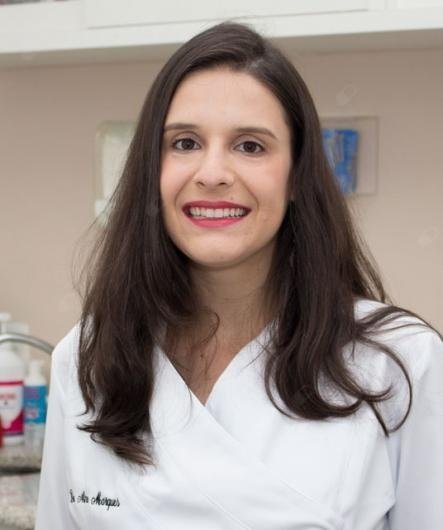 Dra. Aline Marques