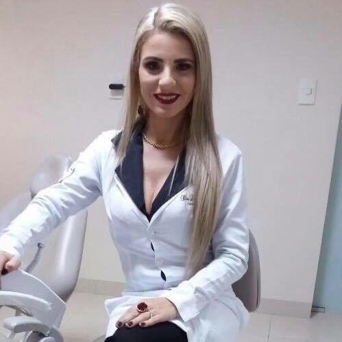 Dra. Lorena Antunes