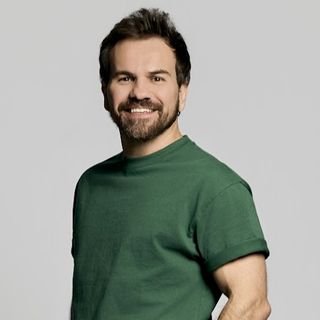 Dr. Lucas Faveri