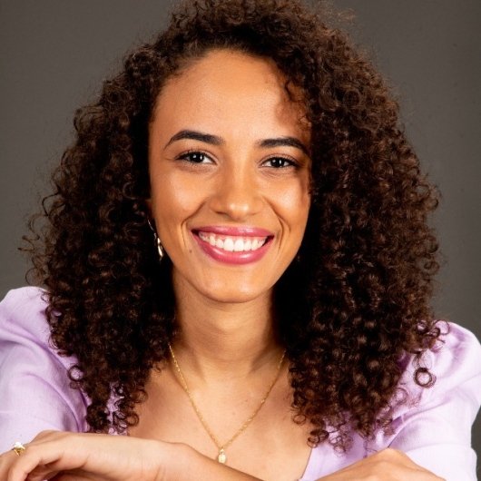 Dra. Larissa Nunes da Silva
