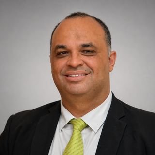 Dr. Fabio de Oliveira
