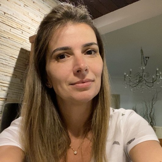Juliana Roberta Redondo Bergamo Machado Luz