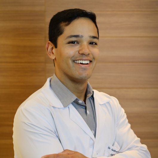 Dr. Guilherme Takitani