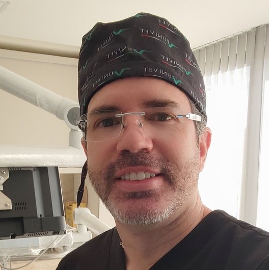 Dr. Luécio Melo
